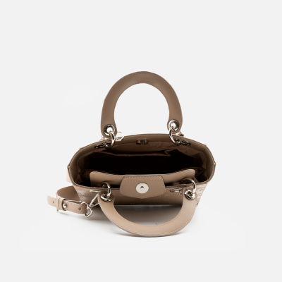 White Buffalo Product - بند بلند دارد<br>طول 19cm<br>ارتفاع 15cm<br>عمق 7cm<br> - تصویر 3