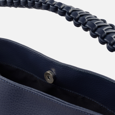 White Buffalo Product - طول 34cm<br>ارتفاع 30cm<br>عمق 10cm<br> - سرمه ای - تصویر 1