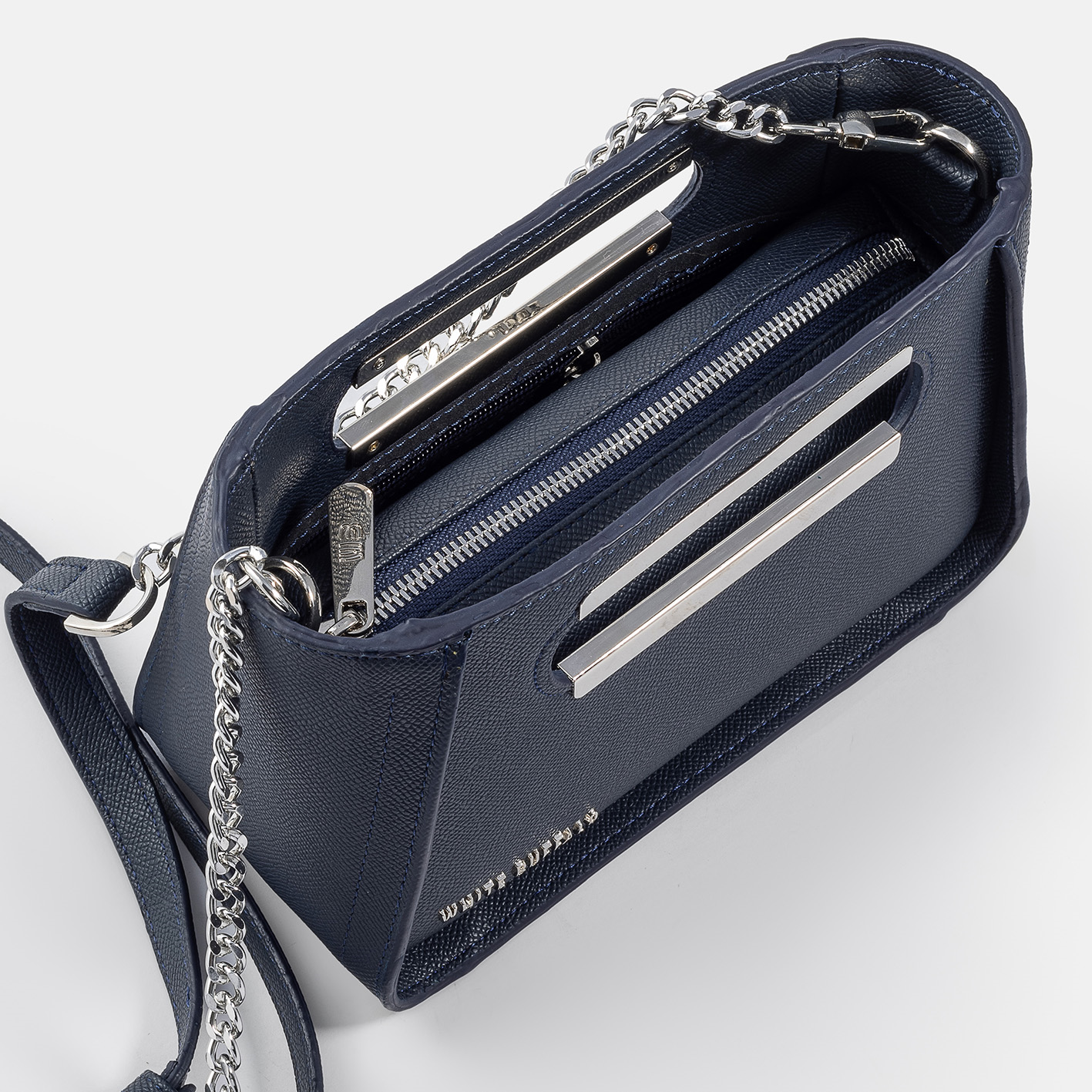 8371515 - تصویر 1