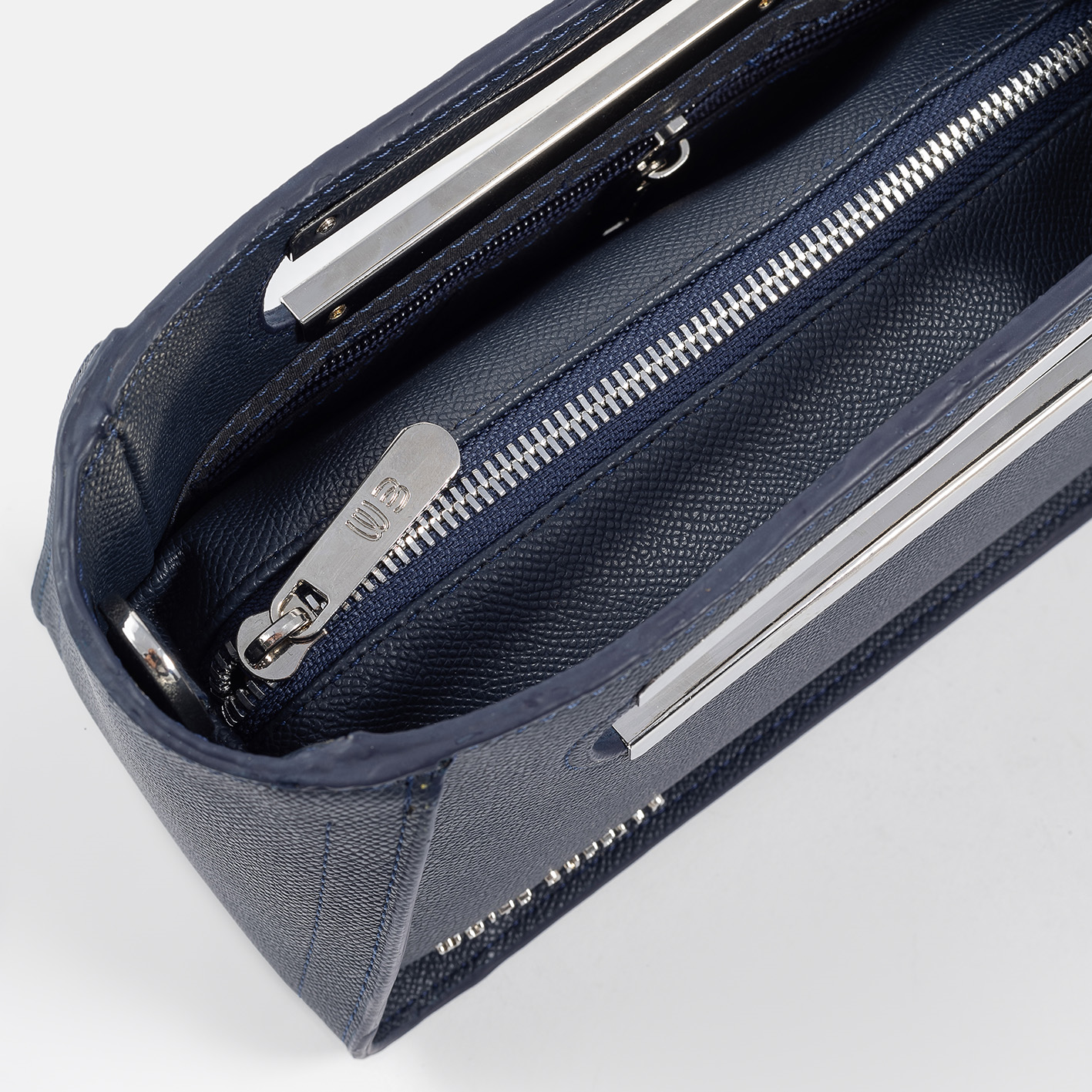 8371515 - تصویر 6