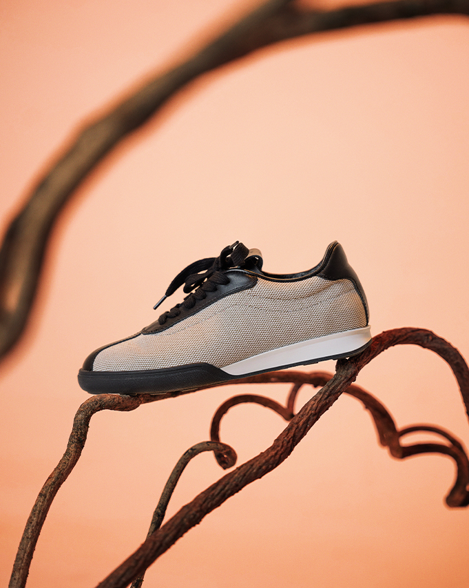 White Buffalo Leather Shoes and Bags - کیف و کفش چرم بوفالو سفید کفش روزمره