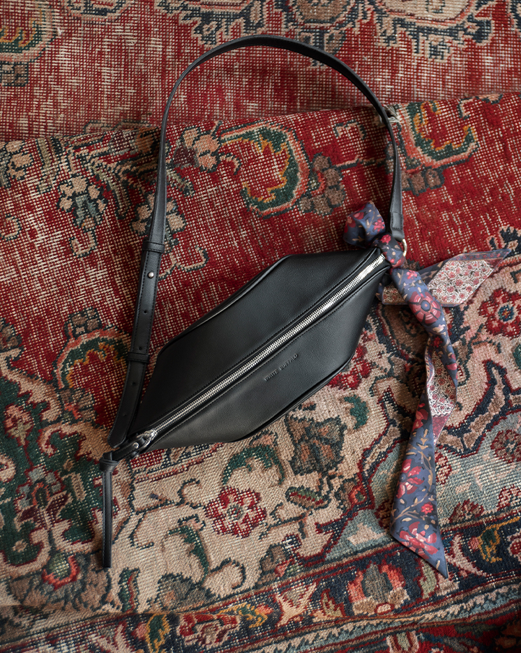 White Buffalo Leather Shoes and Bags - کیف و کفش چرم بوفالو سفید کیف روزمره