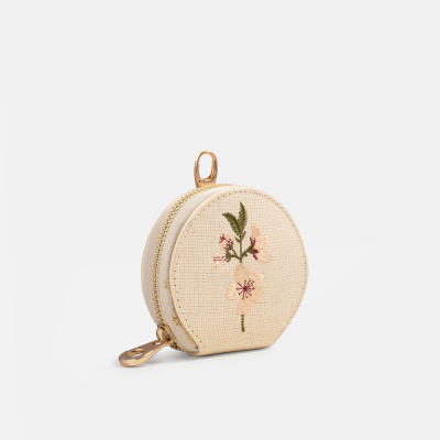 White Buffalo Product - بند بلند دارد<br>طول 9cm<br>ارتفاع 9cm<br>عمق 2cm<br>